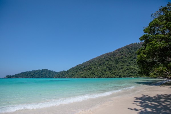 Surin Islands Air Con Bunglaow 2 Days 1 Night Tour