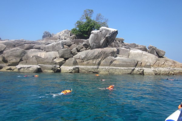 Surin Islands Air Con Bunglaow 2 Days 1 Night Tour